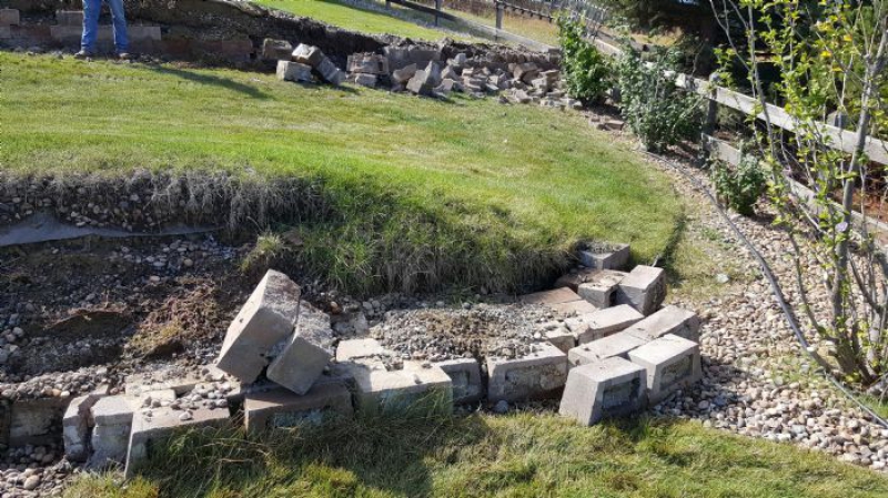 Slice It Landscaping Project photo 2 - Large Retaining Wall Replacement