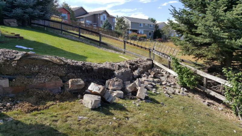 Slice It Landscaping Project photo 1 - Large Retaining Wall Replacement